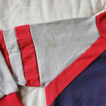 Load image into Gallery viewer, Levi&#39;s Red and Blue Raglan Sweatshirt 4
