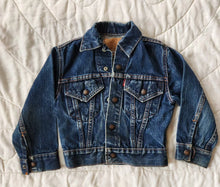 Load image into Gallery viewer, Levi&#39;s 70805 - 0217 Type 3 Big E Denim Trucker Jacket 5
