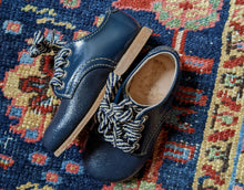 Load image into Gallery viewer, Navy Patient Leather Saddle Shoes 4
